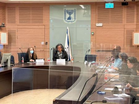 الشرطة تقفز عن جثث النساء العربيّات